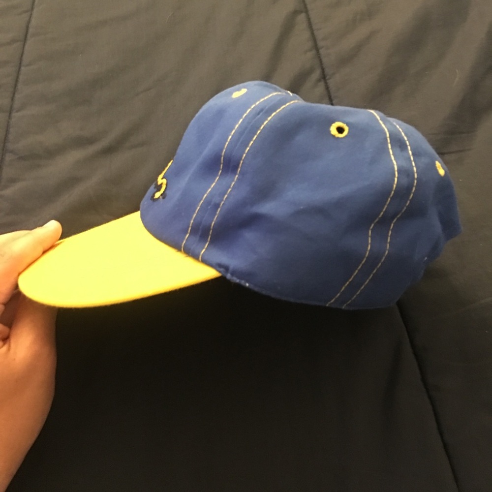 Vintage UCLA Bruins hat - Picture 4 of 5